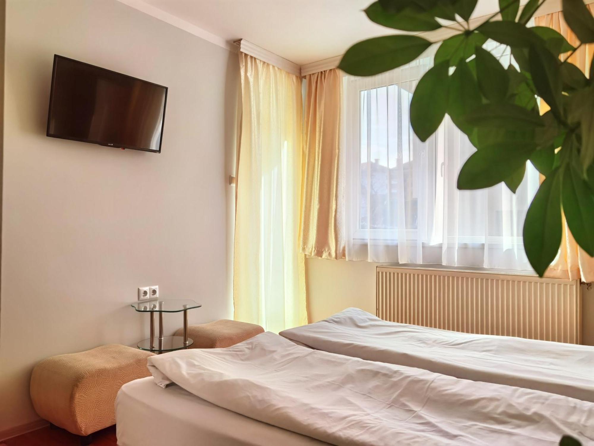 Mira Guest House Dobriniste Szoba fotó
